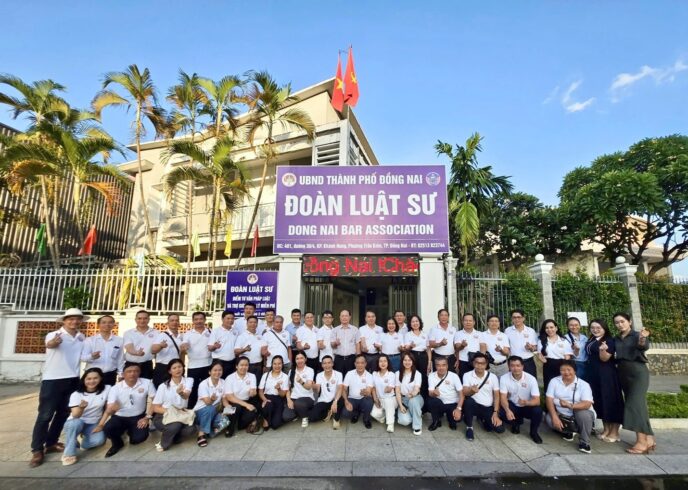 VỀ “ĐẤT THÉP THÀNH ĐỒNG”, ĐOÀN LUẬT SƯ TP HÀ NỘI TRI ÂN CÁC ANH HÙNG LIỆT SĨ 5 Cc5