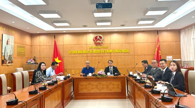 LUẬT SƯ HÀ NỘI ĐỒNG HÀNH PHÁP LÝ CÙNG NGƯỜI VIỆT NAM TẠI ĐÀI LOAN 2 DL2