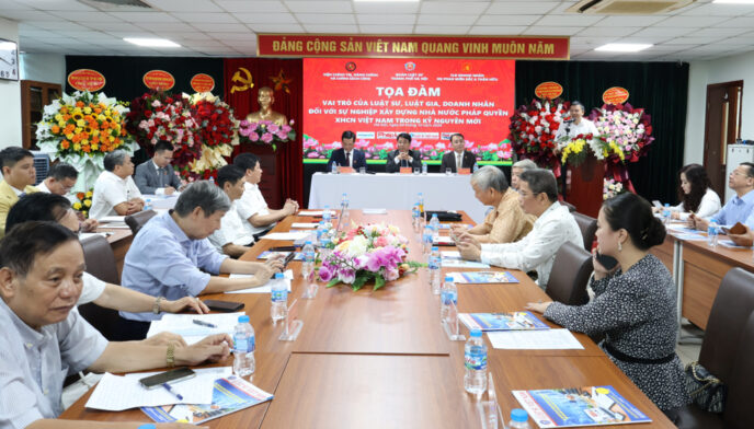 TỌA ĐÀM VỀ VAI TRÒ CỦA LUẬT SƯ, LUẬT GIA, DOANH NHÂN TRONG XÂY DỰNG NHÀ NƯỚC PHÁP QUYỀN 1 DN1 1