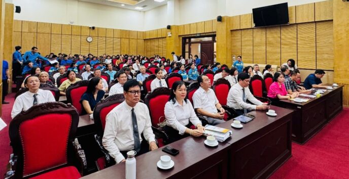 ĐOÀN LUẬT SƯ THÀNH PHỐ HÀ NỘI TUYÊN TRUYỀN LUẬT THỦ ĐÔ 2026 TẠI PHƯỜNG NGỌC HÀ 3 HH3