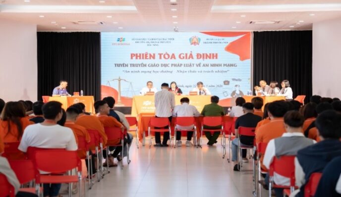 Đoàn luật sư thành phố Hà Nội đẩy mạnh tuyên truyền pháp luật thông qua phiên toà giả định 2 TGPLBN2