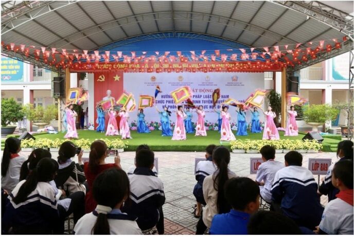 Đoàn Luật sư TP. Hà Nội cùng UBND xã Thư Lâm tổ chức phiên tòa giả định hưởng ứng Ngày Pháp luật Việt Nam 5 TGm6