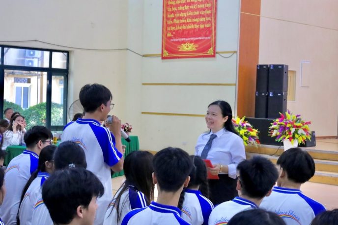 Đoàn Luật sư thành phố Hà Nội lan toả pháp luật thông qua phiên toà giả định đến học sinh THPT Kỹ thuật Việt Trì - Phú Thọ 3 TTPL3