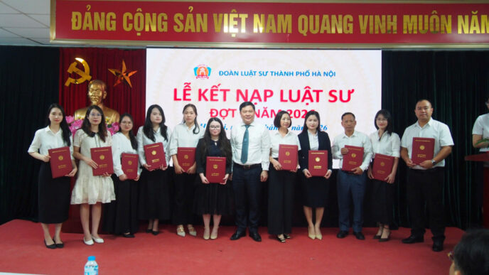 ĐOÀN LUẬT SƯ THÀNH PHỐ HÀ NỘI KẾT NẠP VÀ TRAO THẺ LUẬT SƯ ĐỢT 5 NĂM 2026 4 knd5 4