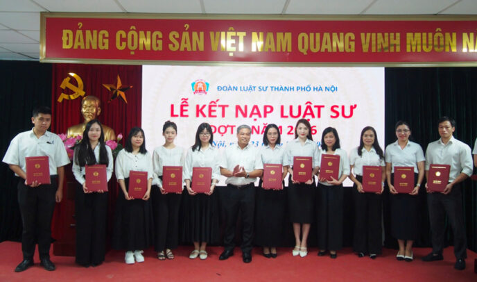 ĐOÀN LUẬT SƯ THÀNH PHỐ HÀ NỘI KẾT NẠP VÀ TRAO THẺ LUẬT SƯ ĐỢT 5 NĂM 2026 5 knd5 5