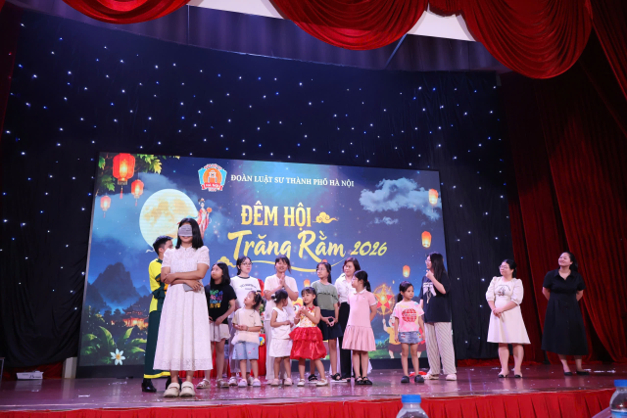 ĐOÀN LUẬT SƯ TP HÀ NỘI TỔ CHỨC ĐÊM HỘI TRĂNG RẰM – VUI TẾT TRUNG THU 2026 8 trung thu 20268